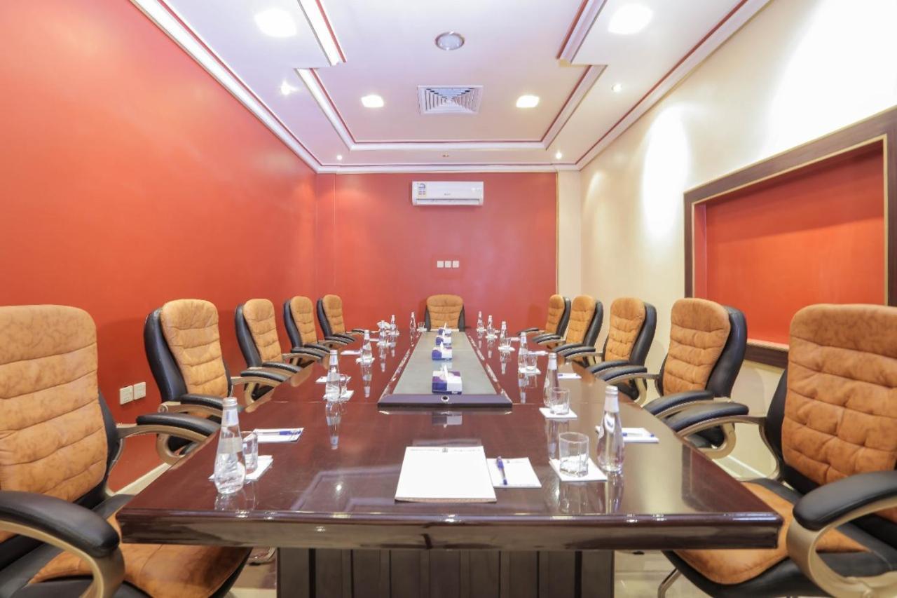 Al Mansour Grand Hotel Hafar Al-Batin Exterior photo